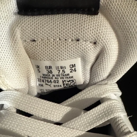 Puma White and Black Women's Sneakers - Picture 6 of 6